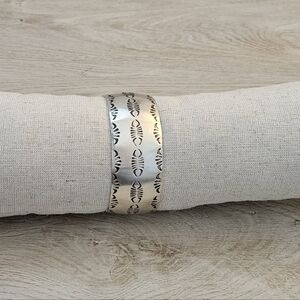 Tskies Stamp Dancer: Carpenter Cuff Bracelet